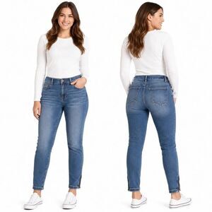 Maurices High Rise Skinny Jeans L-L Light Wash Zip Hem